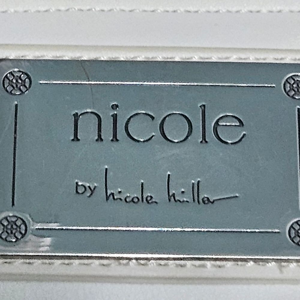 NICOLE by NICOLE MILLER White Handbag with Embrordered Floral, Soft Leather - Picture 4 of 5